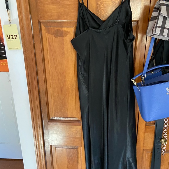 BEBE MIDI DRESS - Picture 2 of 2